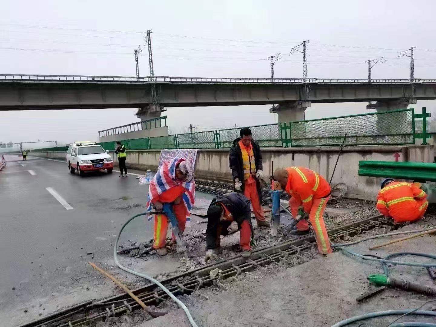 射洪桥梁伸缩缝抢修料